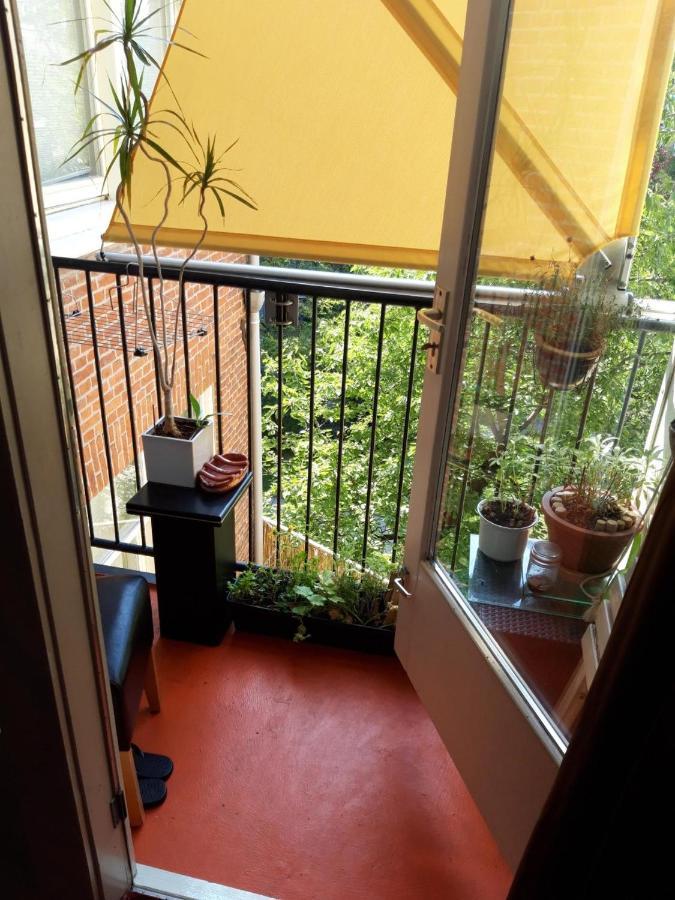 Homey Budget Bedroom Amsterdam Bagian luar foto